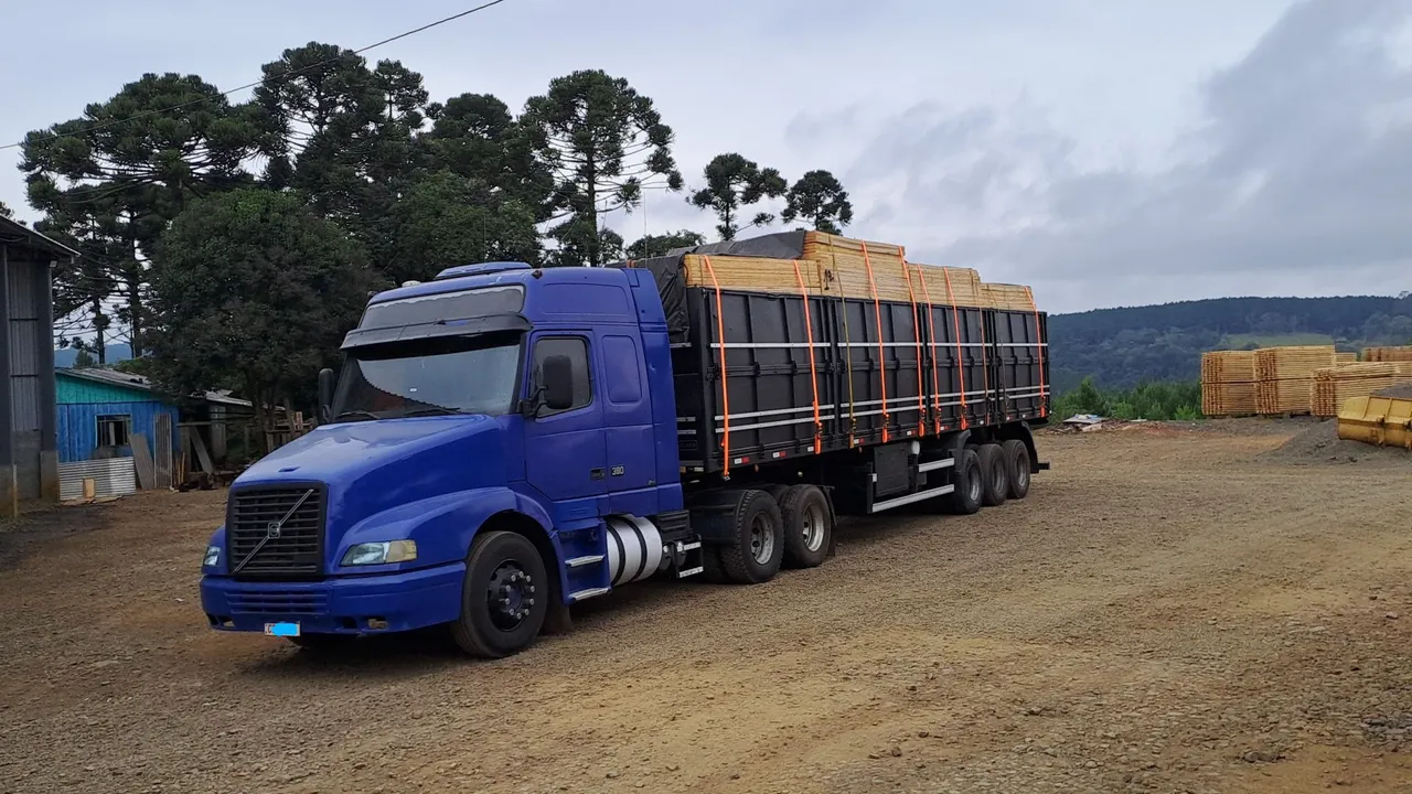 Volvo NH12