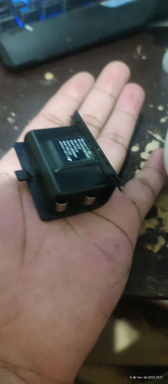 Xbox One Controller + Rechargeable Battery64308649799683121