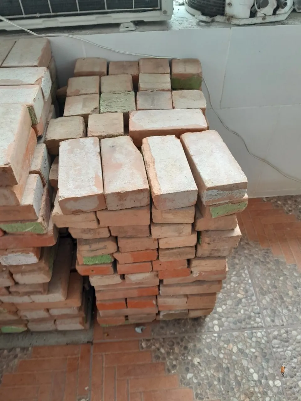 Tijolos Usados para Construção - Grande Quantidade
