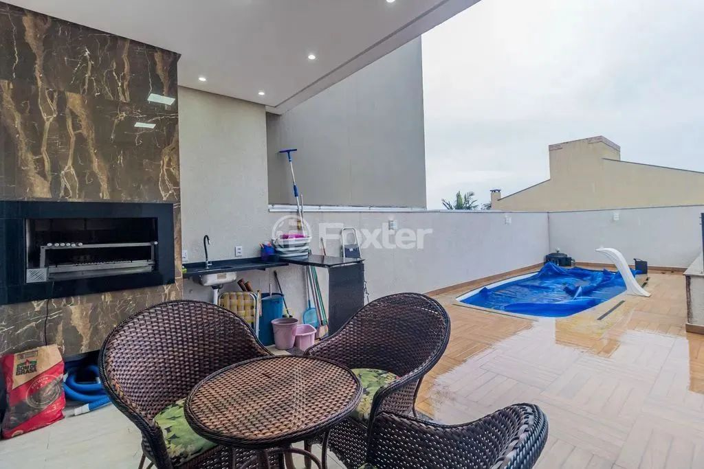 Casa no Bairro Guarujá 04 dormitórios com lareira, espaço gourmet e churrasqueira, piscina - Foto 2