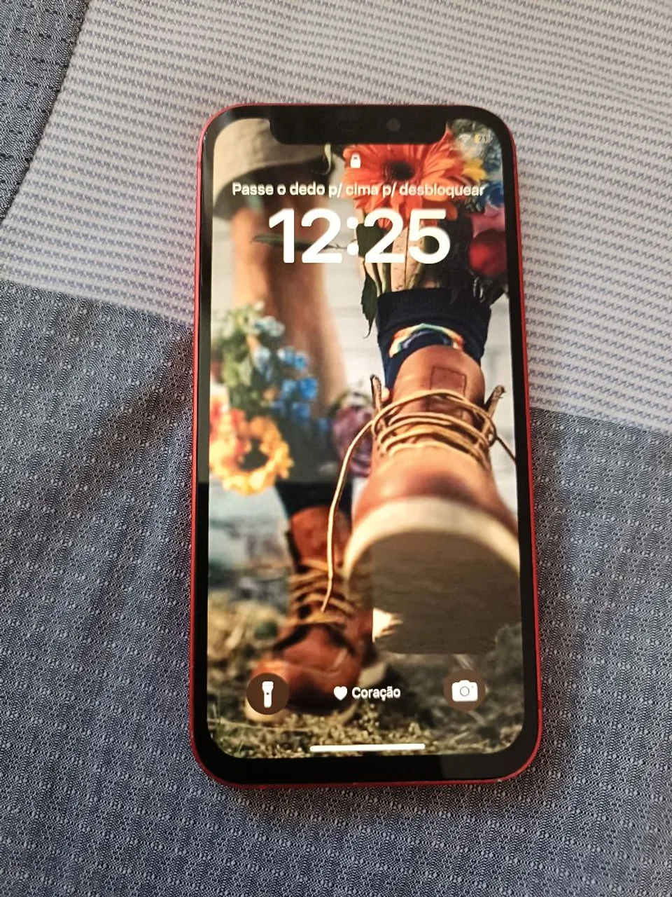 Vende-se IPhone 12 mini vermelho