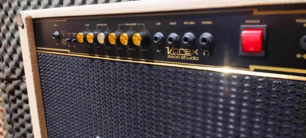  Amplificador Borne Vorax Studio 2200 Palha Guitarra 120rms - Foto 3