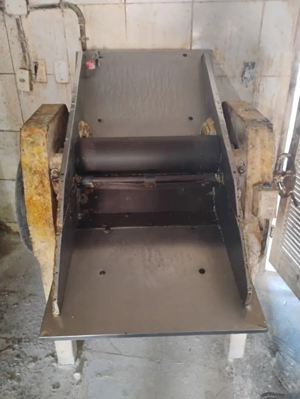 EQUIPAMENTOS, PADARIA MÁQUINA MODELADORA, CILINDROS MASSEIRA, BALCAO CAIXA E OUTROS  - Foto 2