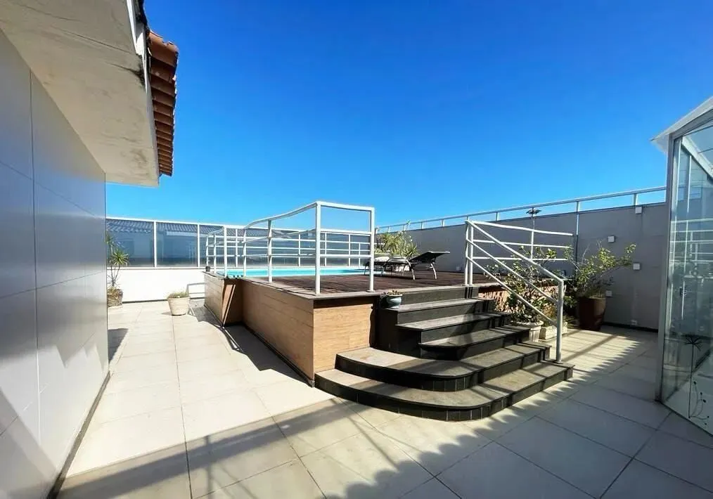Apartamento Cobertura Duplex 638m², 6 quartos, 5 suítes, 3 vagas, lazer privativo - Praia