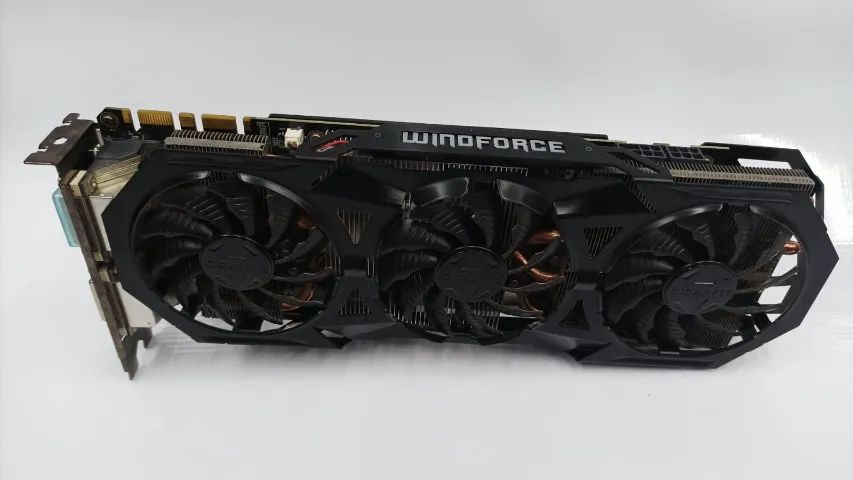 VGA GIGABYTE GTX 970 WINDFORCE 4GB Placas de Vídeo Ipanema