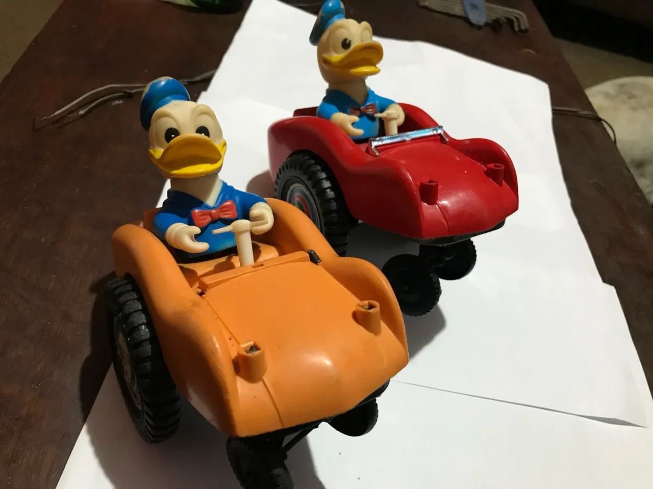 Dois Carrinhos Donald Vintage fricção - Colecionador - Foto 4