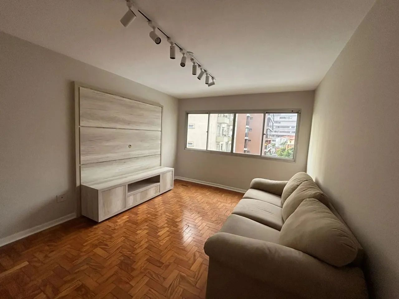 Imóvel para aluguel tem 80 metros quadrados com 2 quartos em Vila Madalena - São Paulo - S