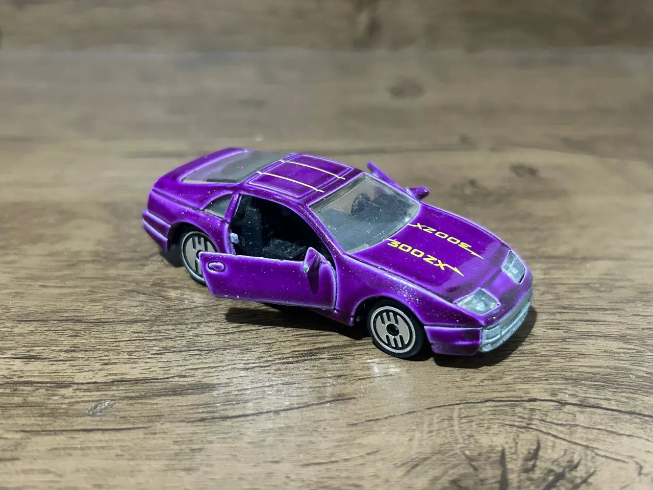 ミニカー Hot Wheels Hot Wheels Nissan 300 ZX Roxo - Brinquedos e Jogos - Parque Nossa