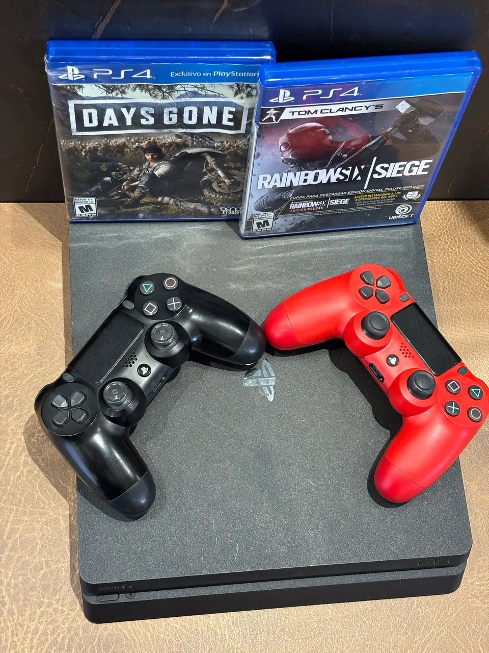 Ps4 + 2 controles + 2 jogos  - Foto 2