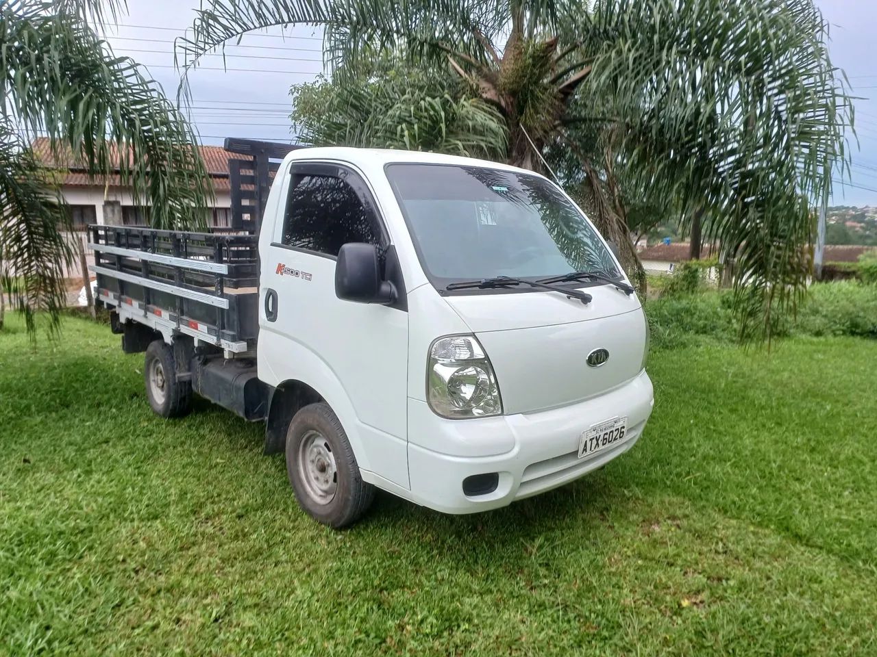 Kia bongo semi novo  - Foto 3