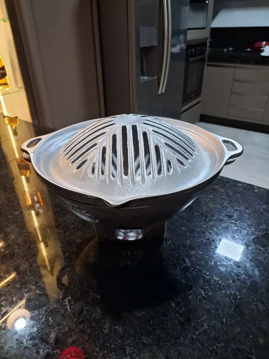 Churrasqueira de Ferro Fundido - Ideal para Churrasco - Foto 3