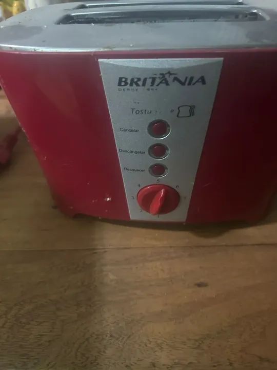 Torradeira Britânia Tosta Pane Vermelha 800W - Foto 2