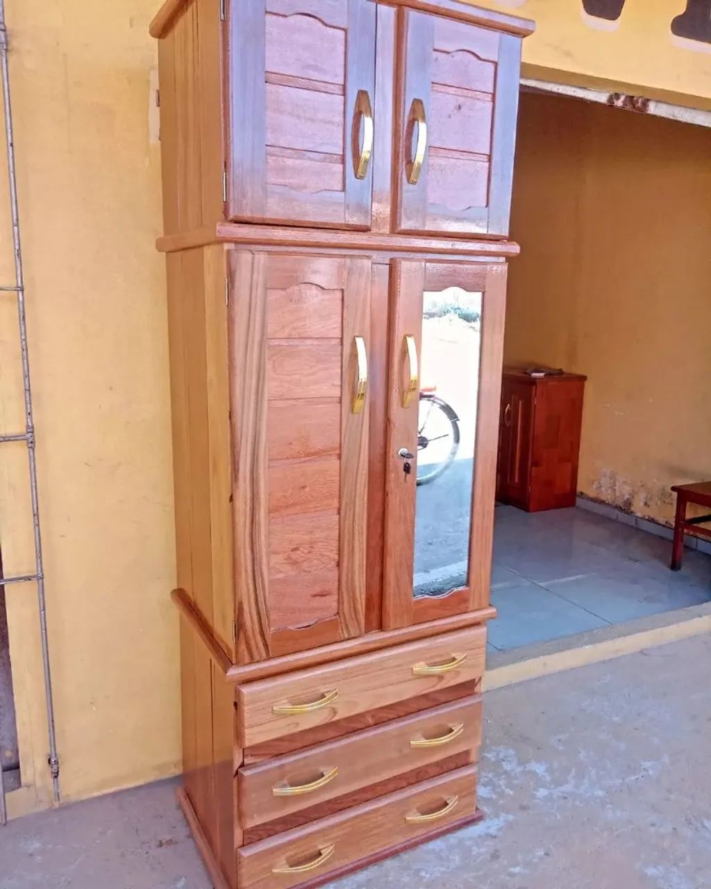 Guarda roupa de solteiro novo entrega grátis!