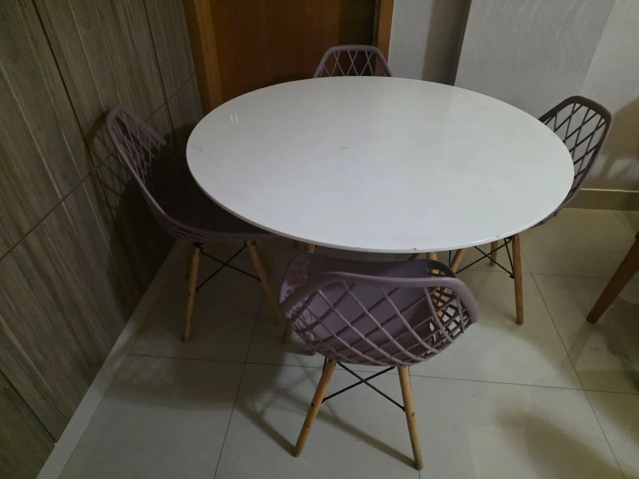 Conjunto mesa redonda com 4 cadeiras - Foto 5