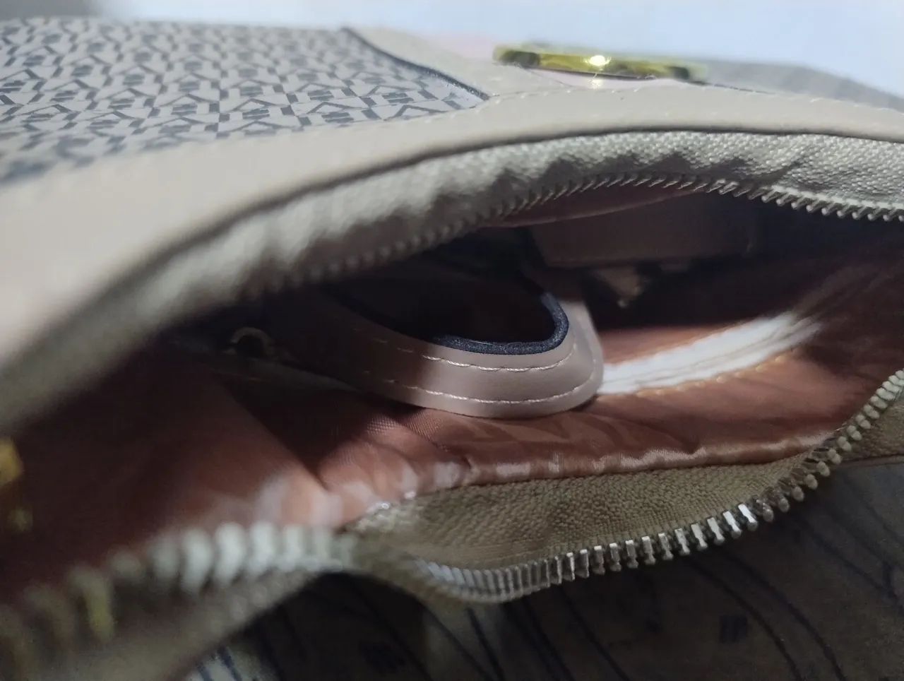 Bolsa inspiração Victor Hugo  - Foto 3