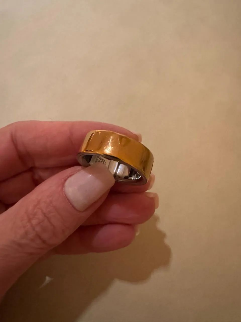 Oura Ring 4 - Gold Rose - tamanho 9