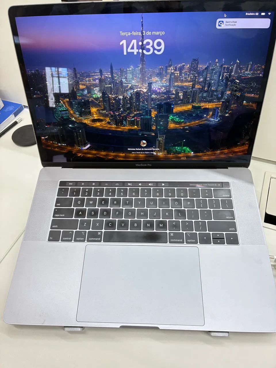 macbook pro 15 i9