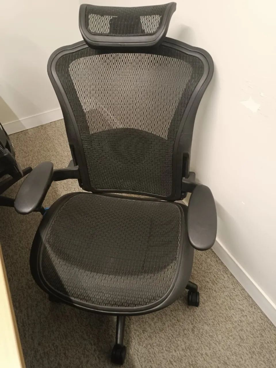 Cadeira Ergonômica Flexform Flextropic com Apoio de Cabeça - Estado de Nova - Foto 2