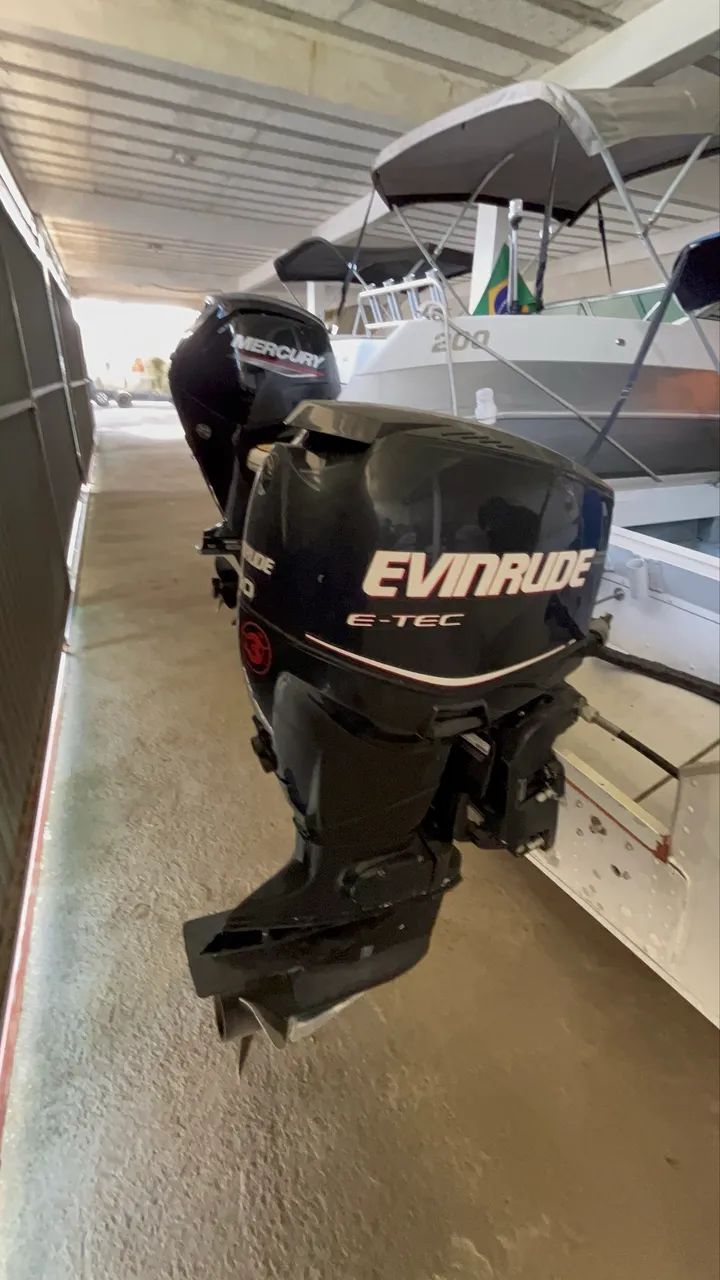Barco - Lancha - Embarcação Marajó 19+Evinrude eTec 90hp