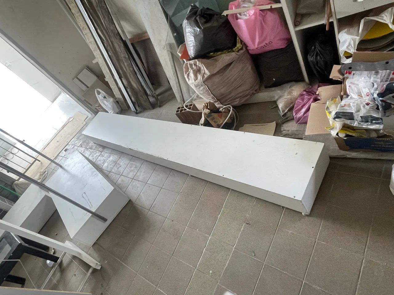 PLATAFORMAS E BANCADAS PARA LOJAS - Foto 3