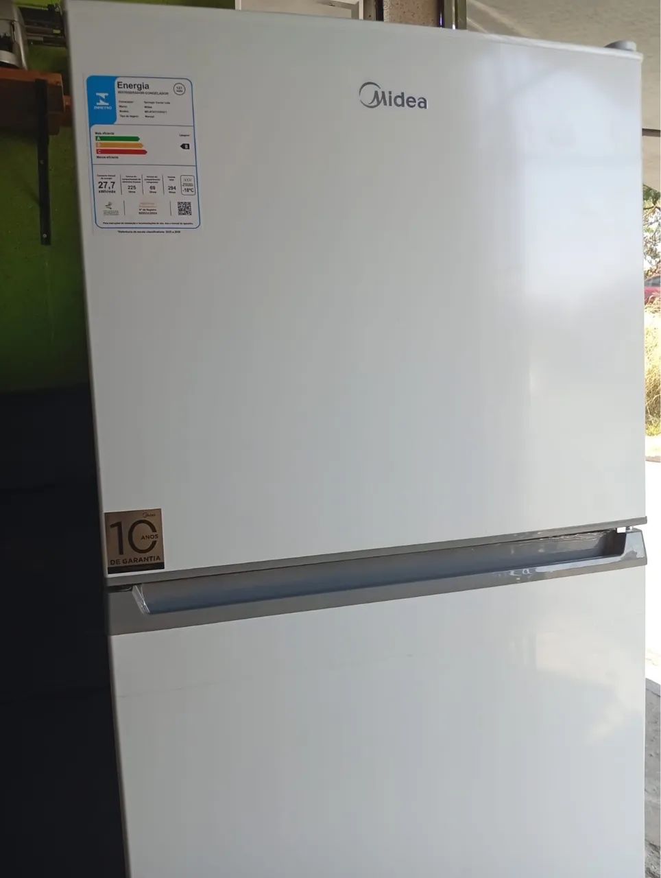 Geladeira Midea semi nova 02 portas - Foto 2