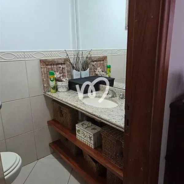 Cobertura com 4 suites e 3 vagas de garagem, possui 300 m² - Foto 4