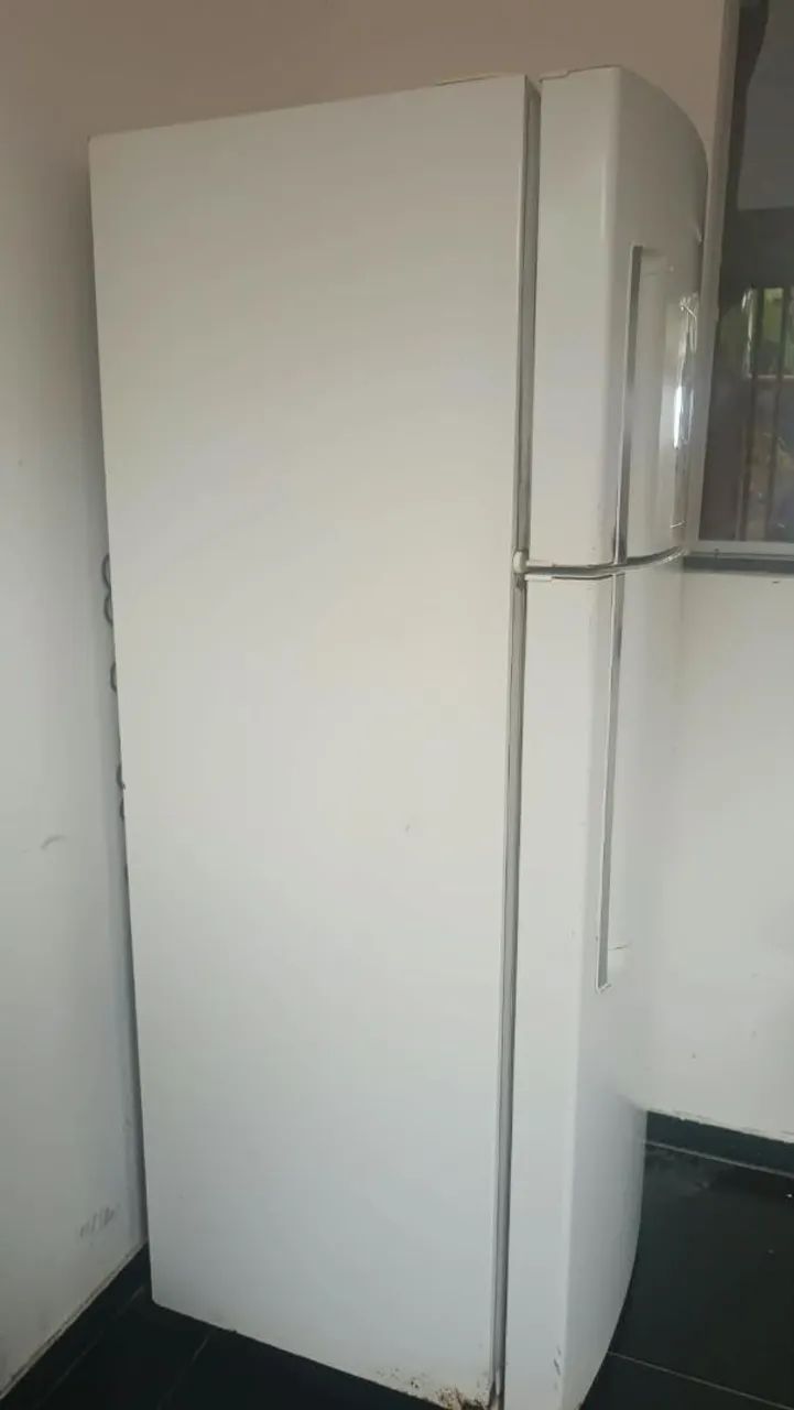 Geladeira brastemp (com defeito)