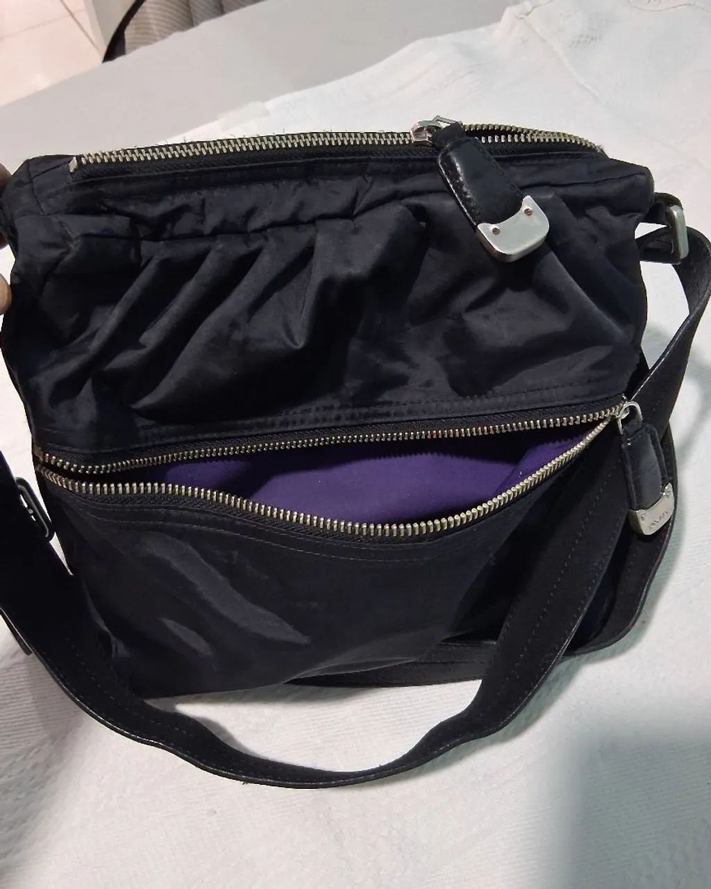 Bolsa de nylon preta DKNY - Foto 4