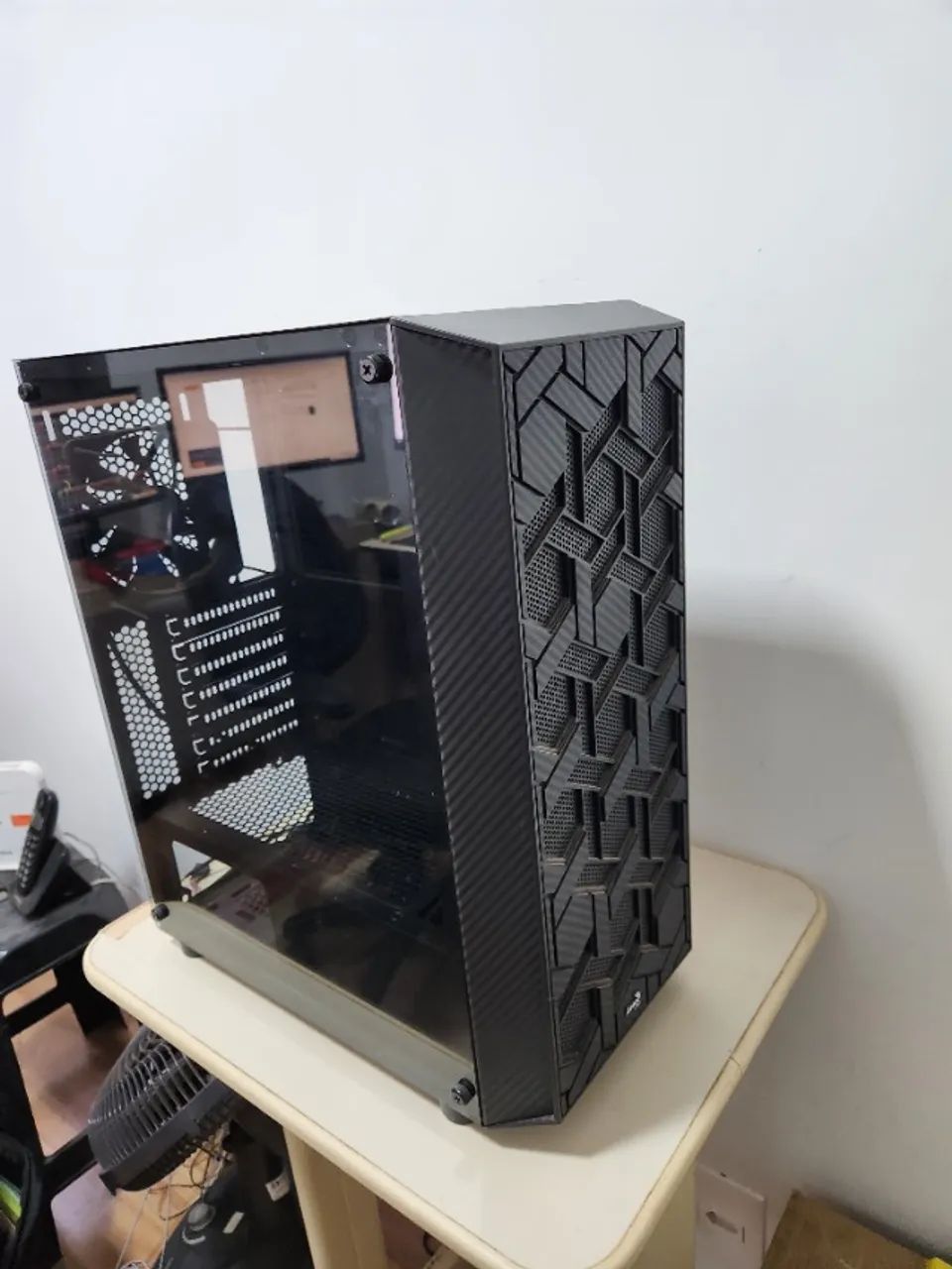 gabinete gamer Aerocool Hive 