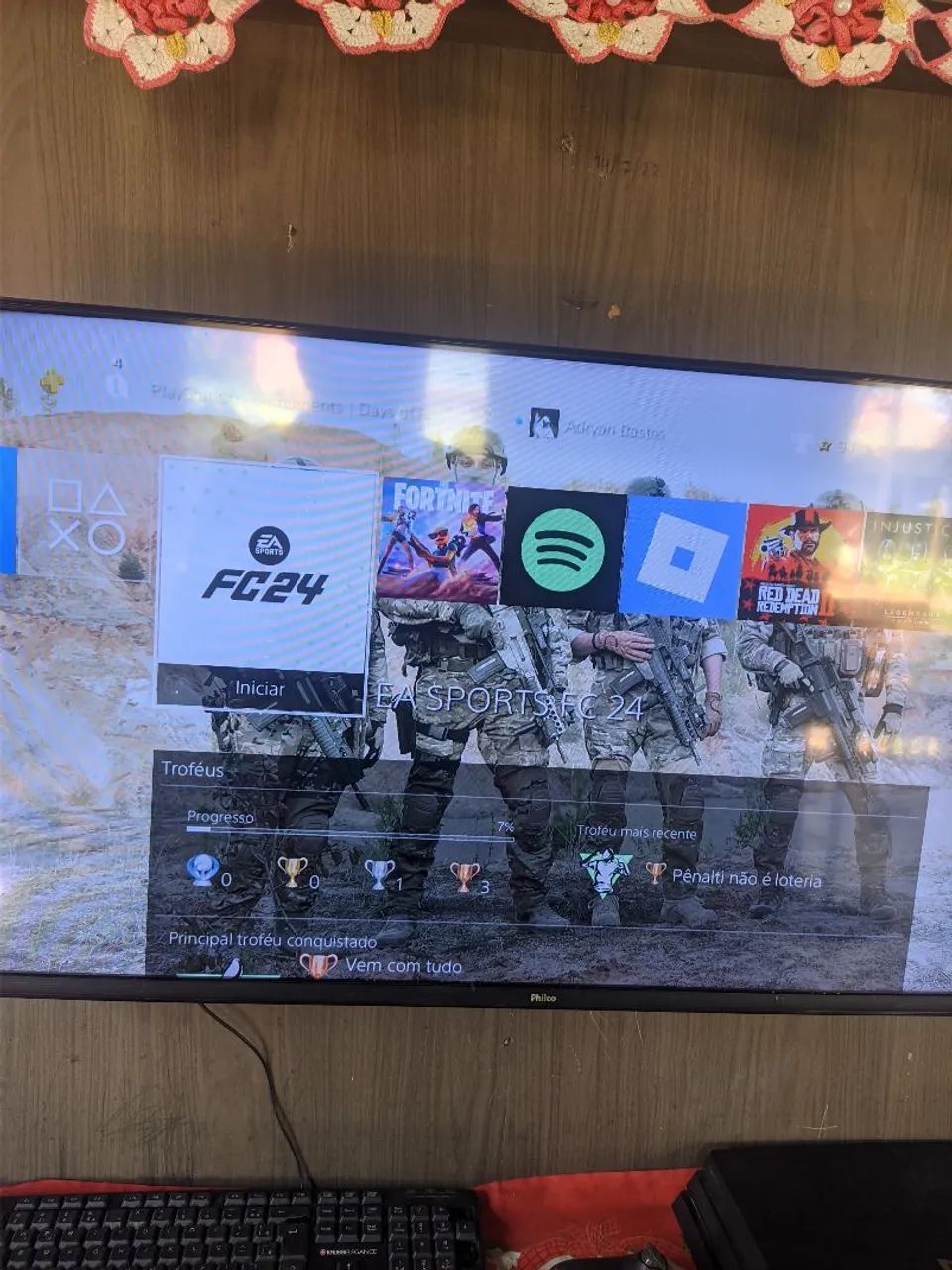Vendo PS4 Pro em bom estado - Foto 3