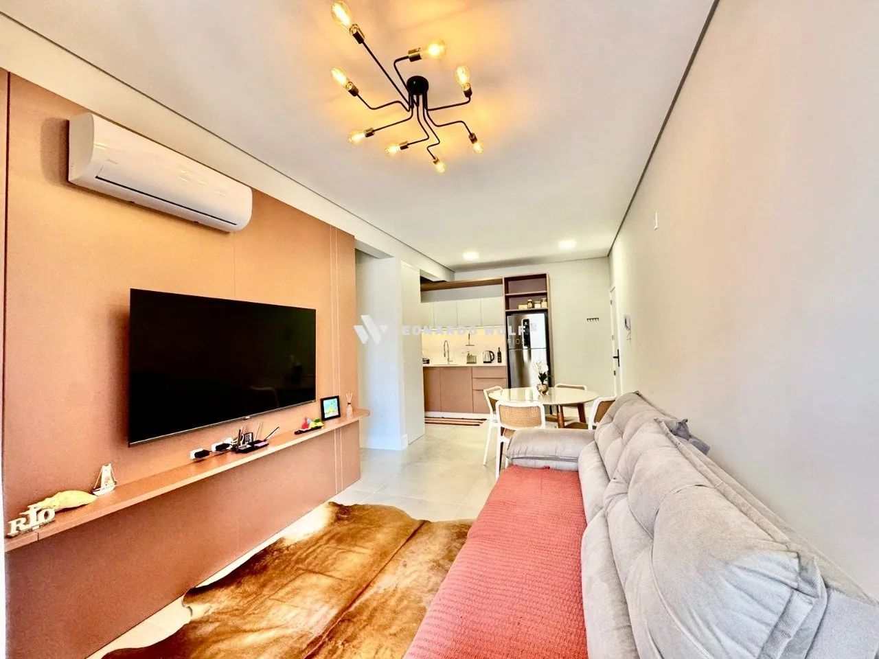 APARTAMENTO NOVO E MOBILIADO A 150 METROS DO MAR, COM 2 DORMITÓRIOS SENDO 1 SUÍTE - Foto 5