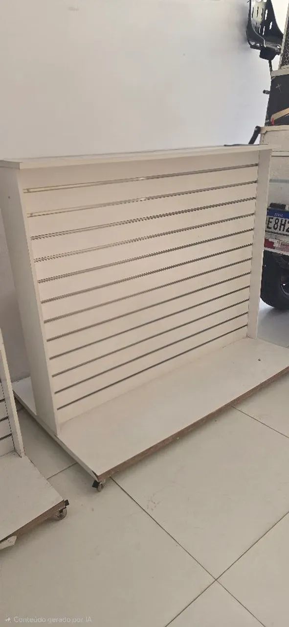 Painel canaletado  com rodinhas