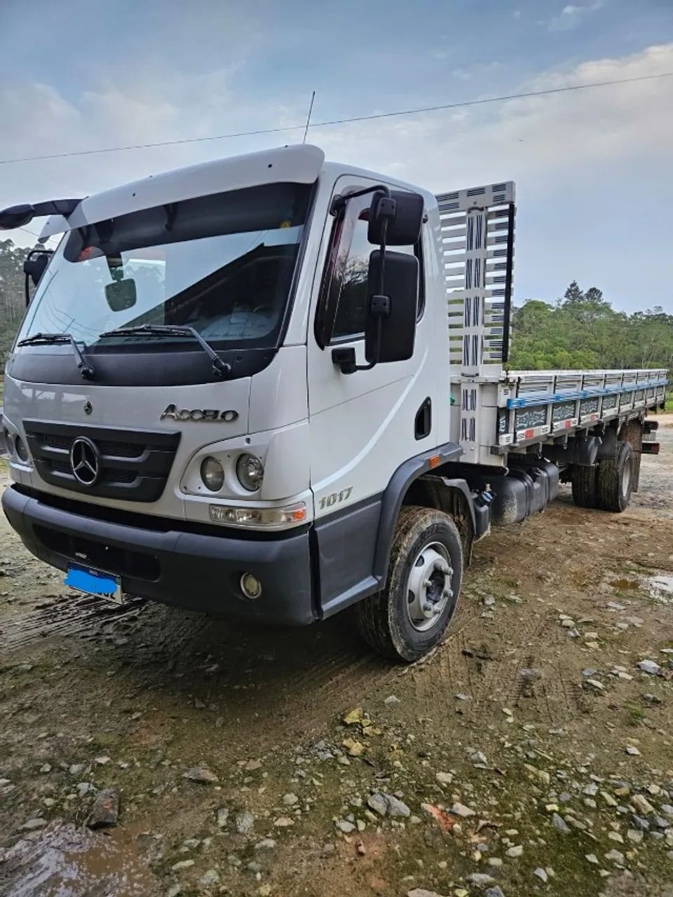 Accelo 1017 ano 2024