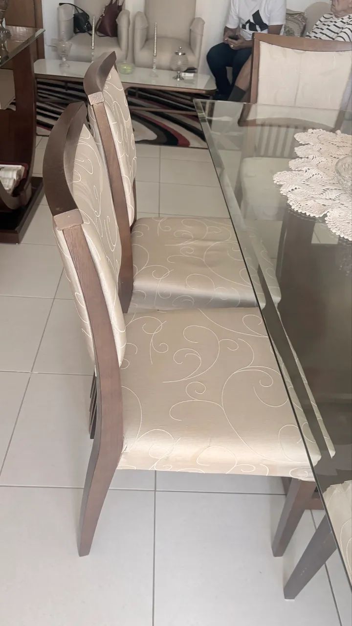 Conjunto de mesa e cadeiras em ótimo estado  - Foto 5