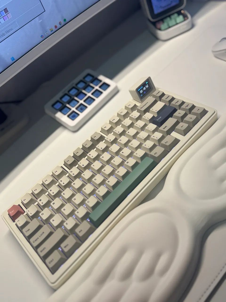 Teclado mecânico Epomaker RT82