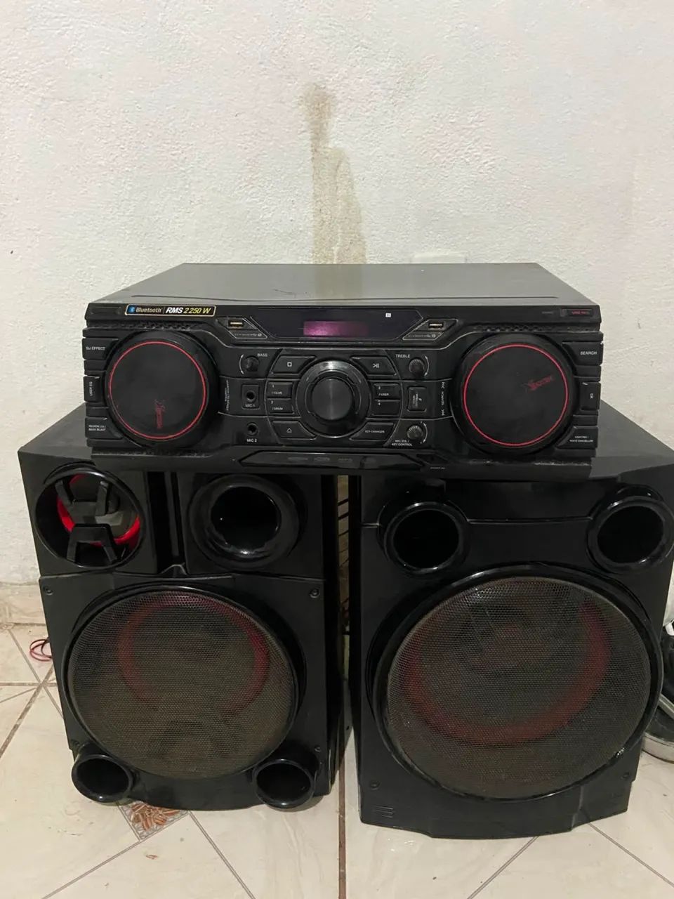 LG XBOOM 