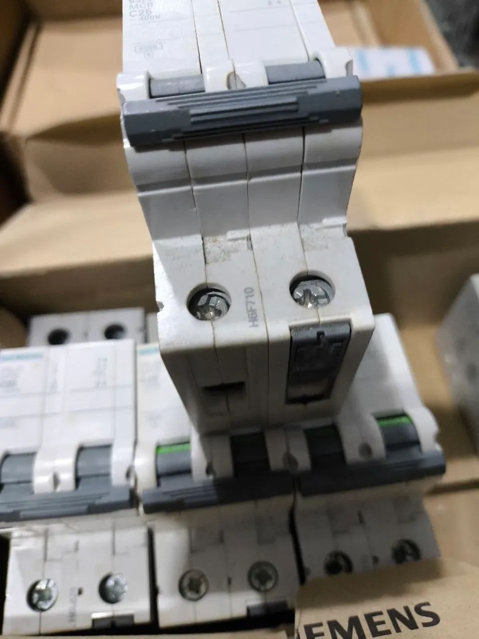 Disjuntor Siemens Bipolar 20A e 25A - Foto 4