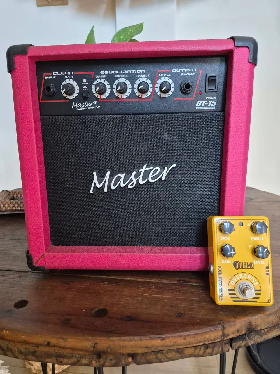 Combo para guitarra à venda - Grande Vitória - Instrumentos