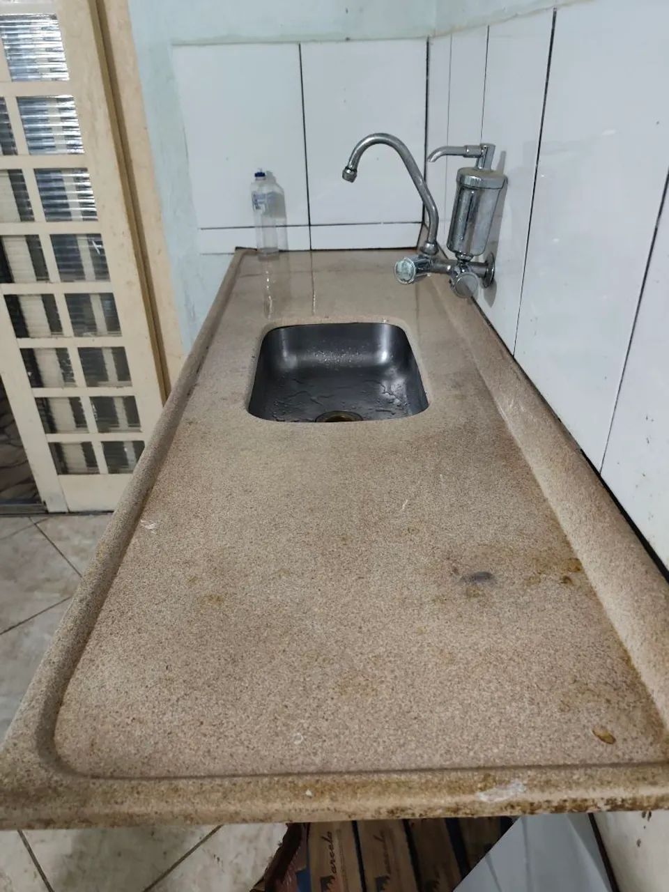 Pia de cozinha usada 