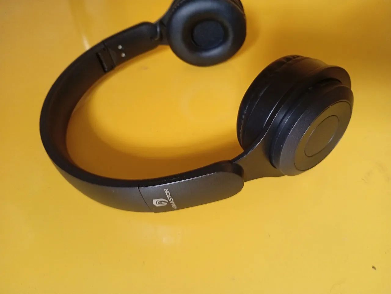 Fone de ouvido bluetooth 
