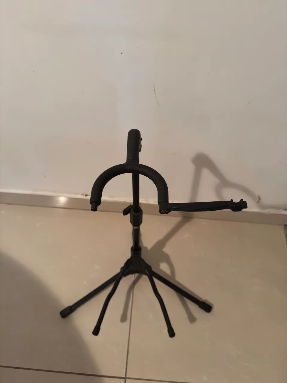 Suporte de chão para violão  - Foto 4