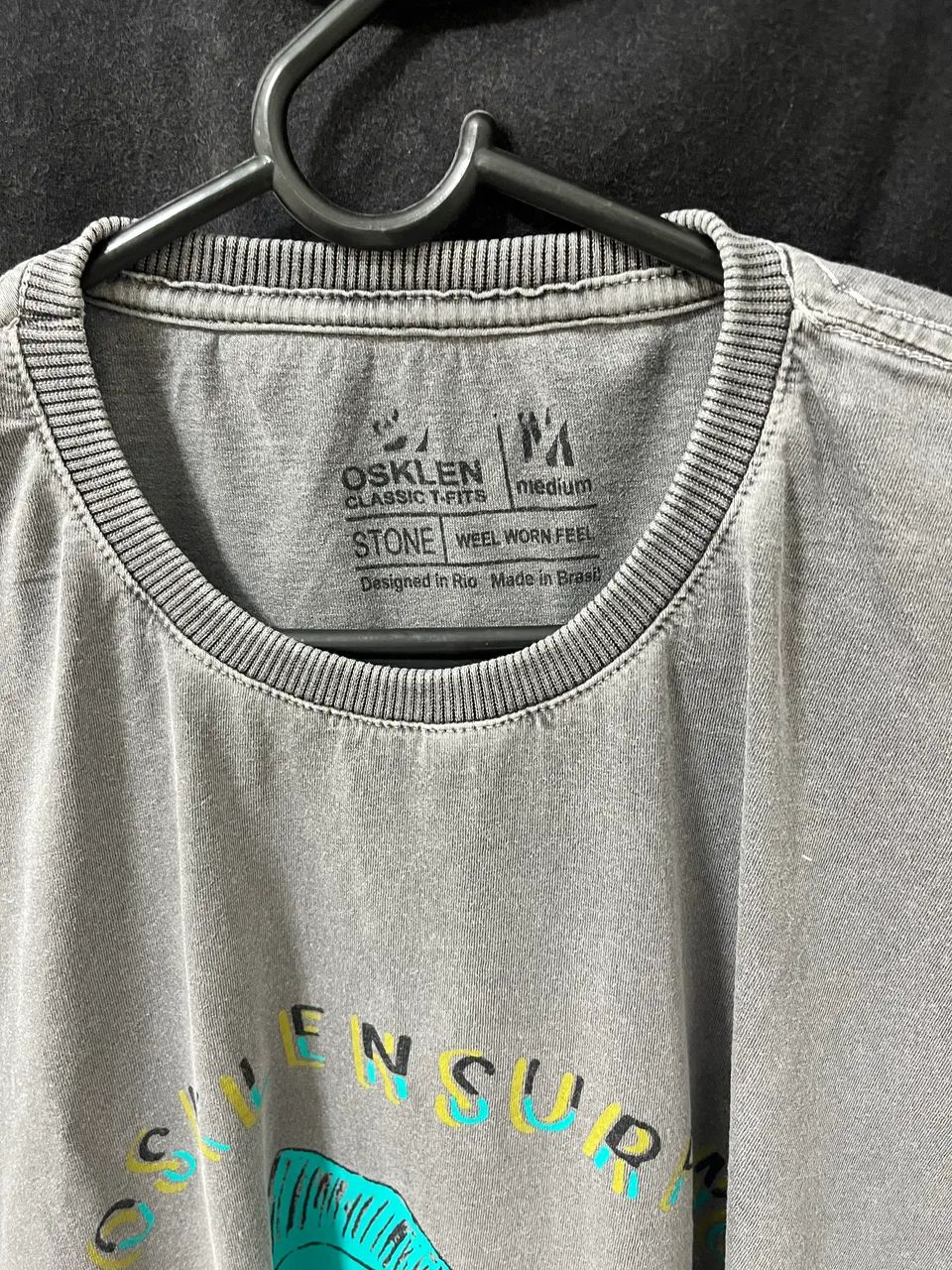 Lote com 4 camisas masculinas M e G