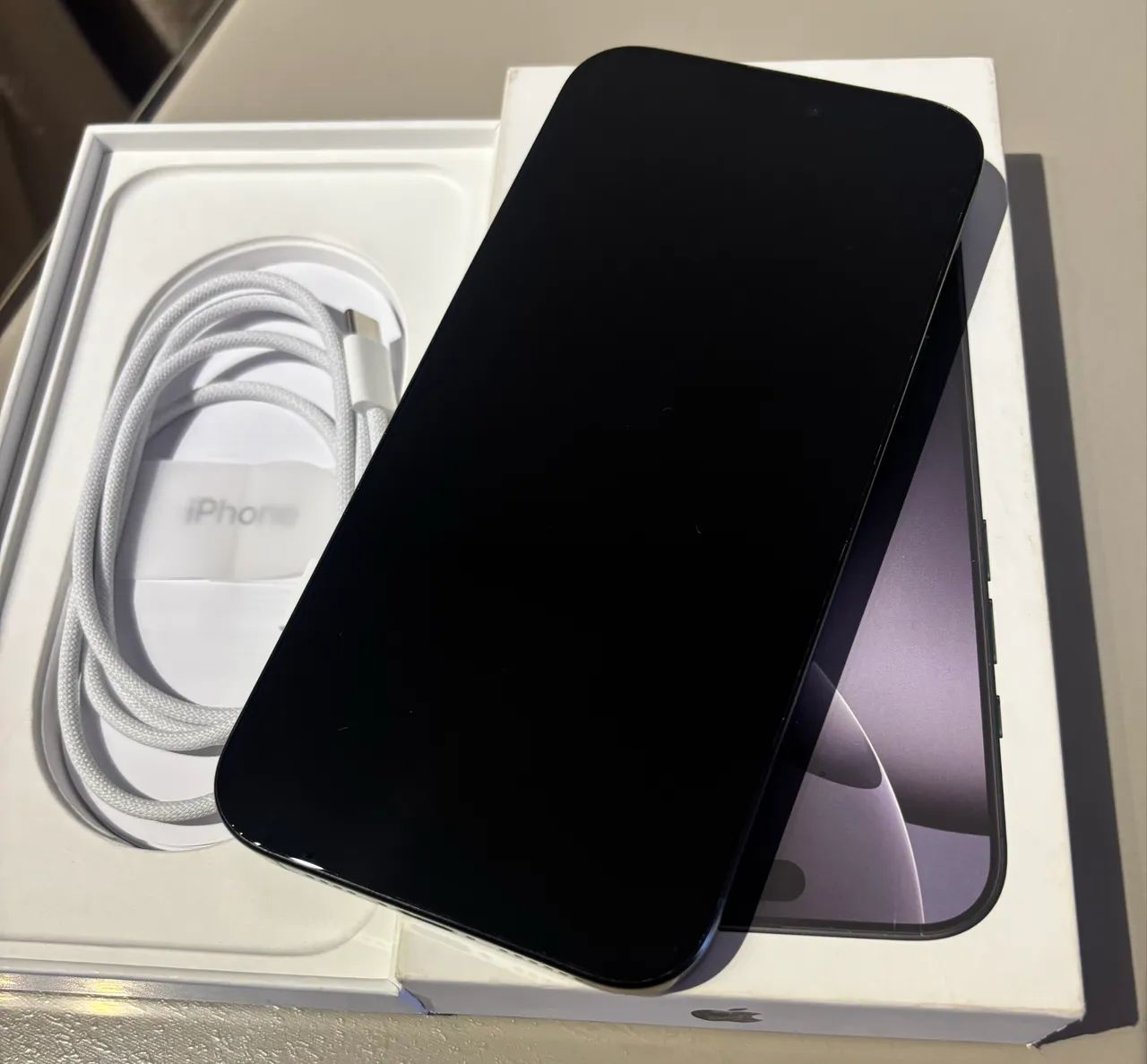 iPhone 16 pro max 256 gigas 