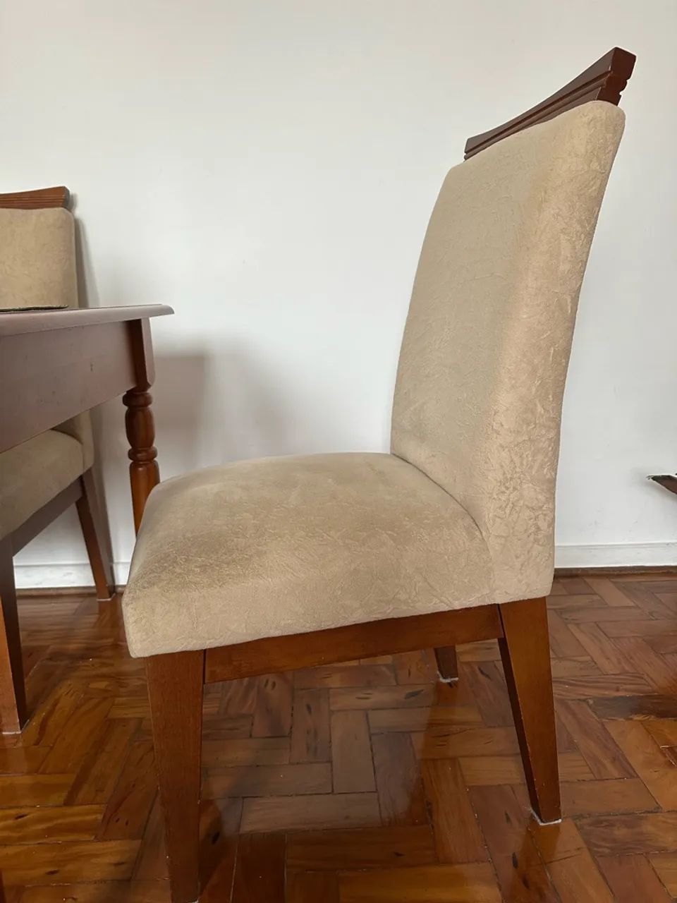 Conjunto de 4 Cadeiras madeira estofado suede
