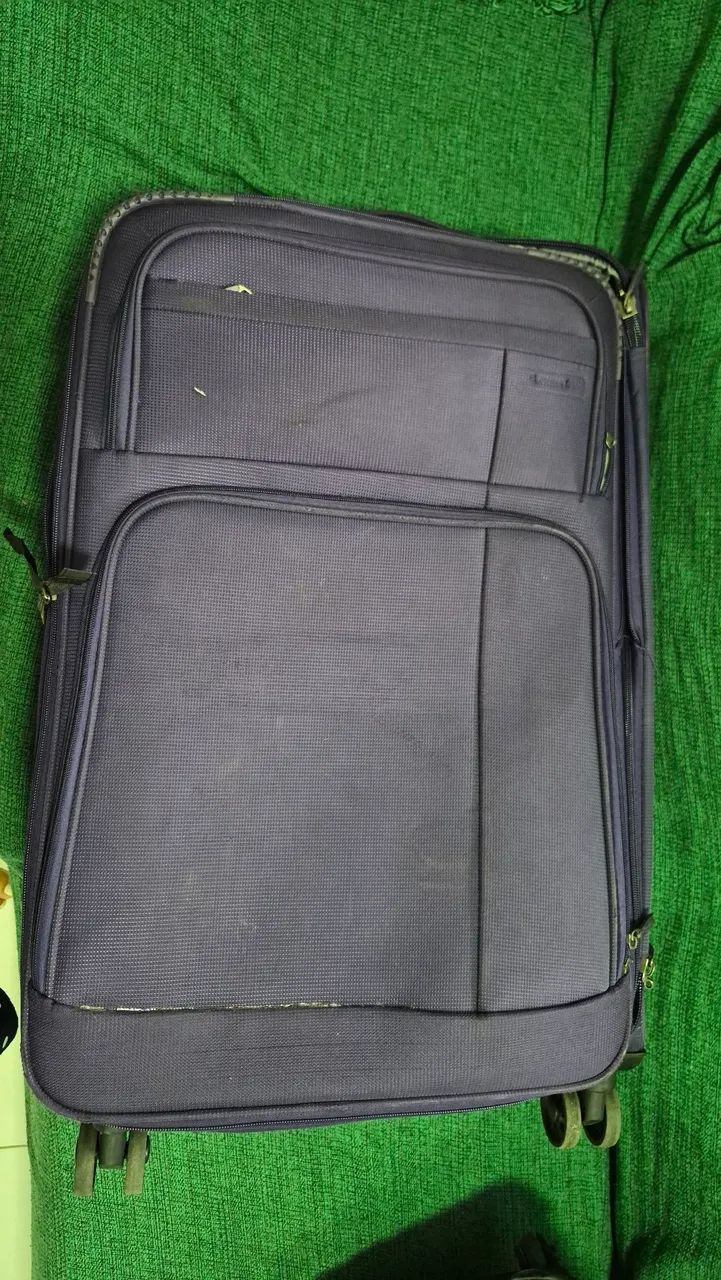 Mala American Green travel