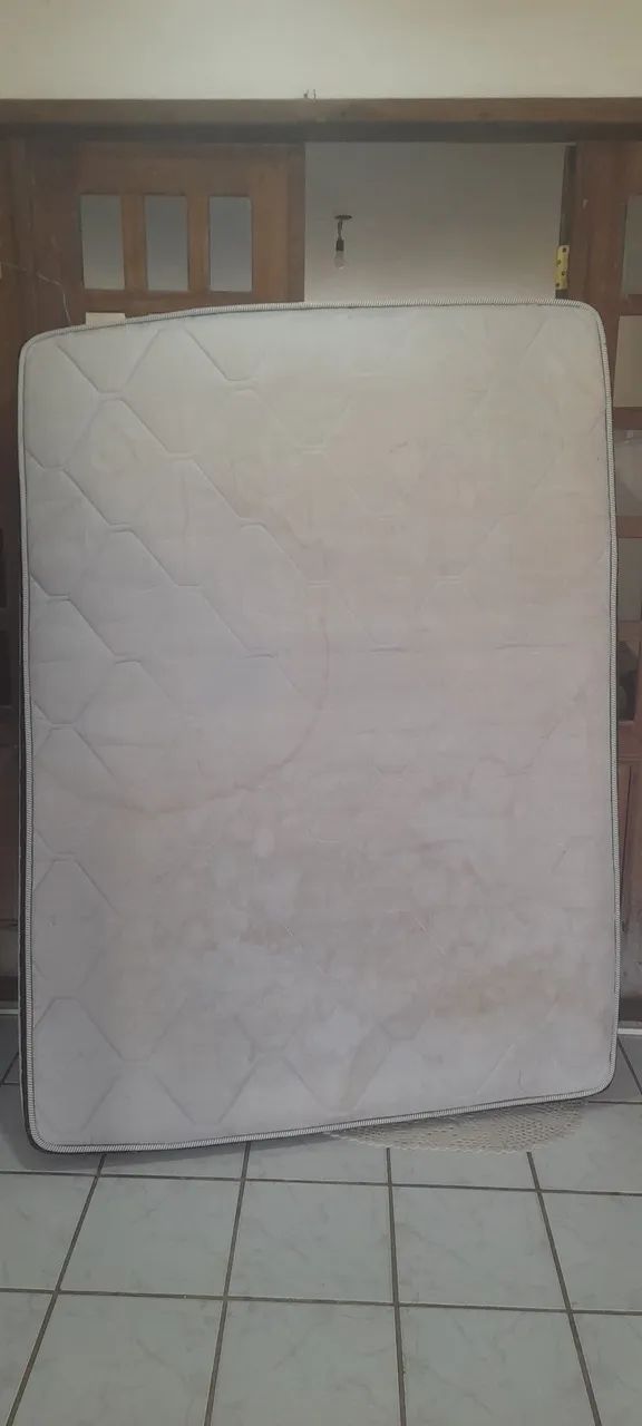 Vendo colchão de molas casal - Foto 3