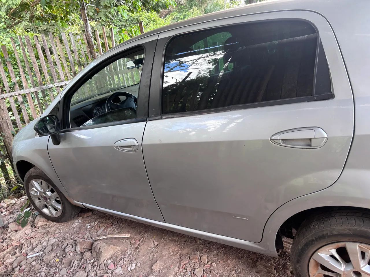Fiat Punto ELX 1.4 Fire Flex 8V 5P 2009 - Foto 3
