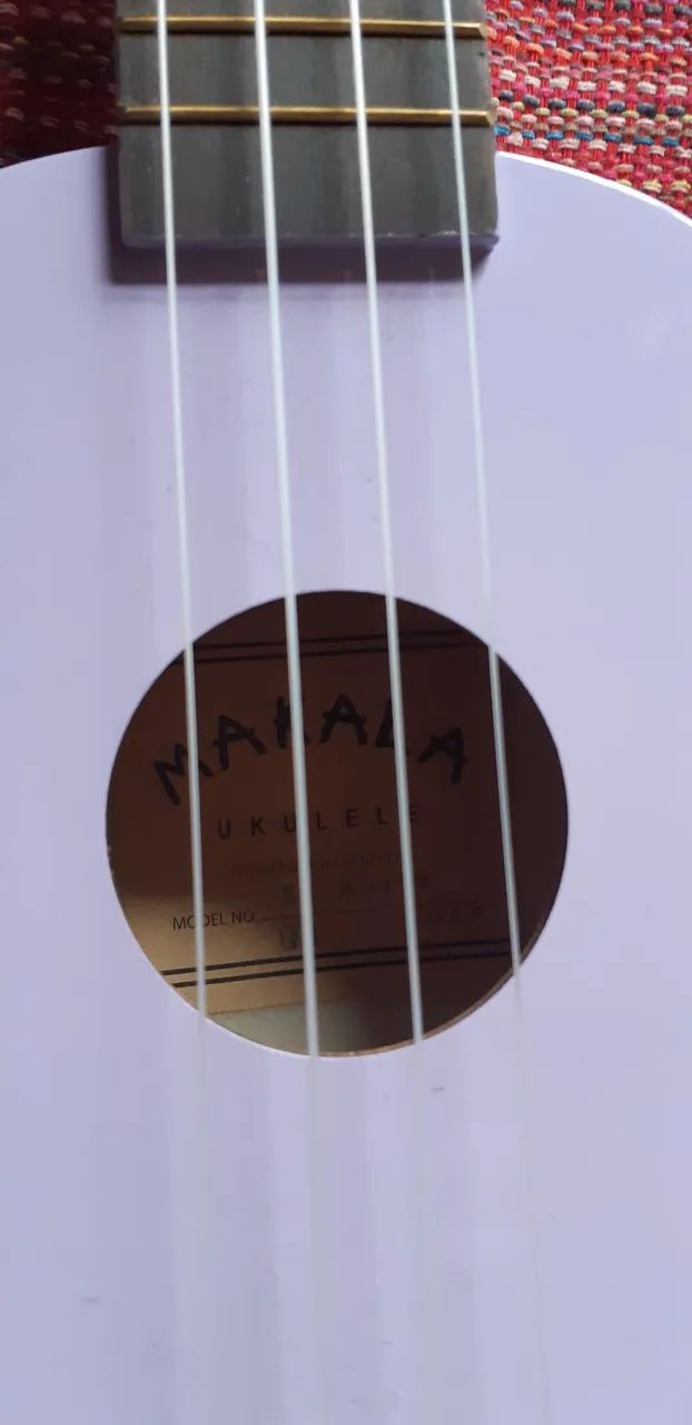 Ukelele Makala (semi novo) - Foto 3