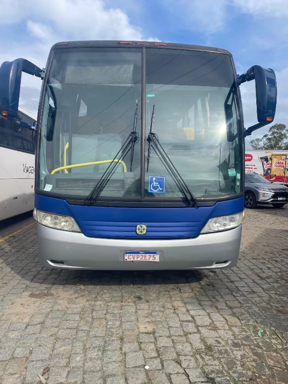 Vendo ônibus 