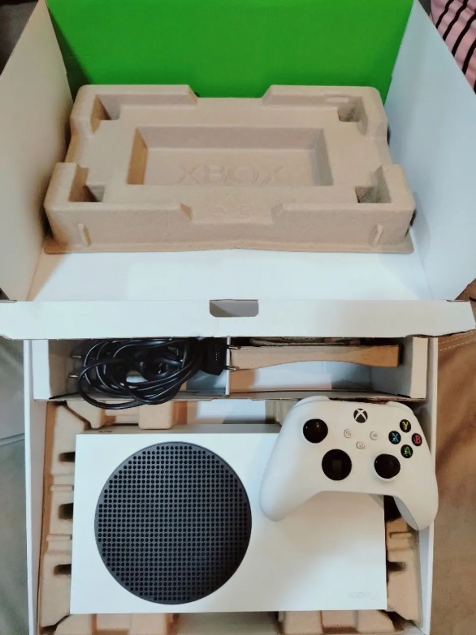 ? Xbox Series S 512 GB + Caixa Original - Foto 4